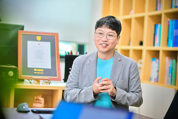 경희대학교 물리학과 손석균 교수 ‘양자 통신용 단일 광자 상온 생성 기술’ 수행